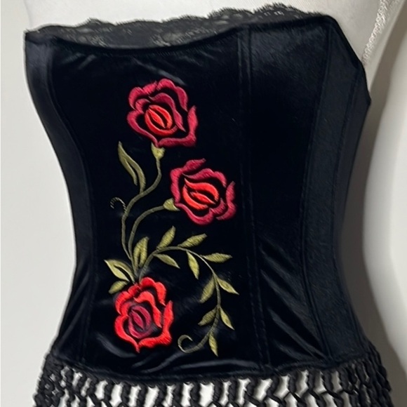 Vintage Victoria’s Secret Rose Corset - Picture 3 of 7